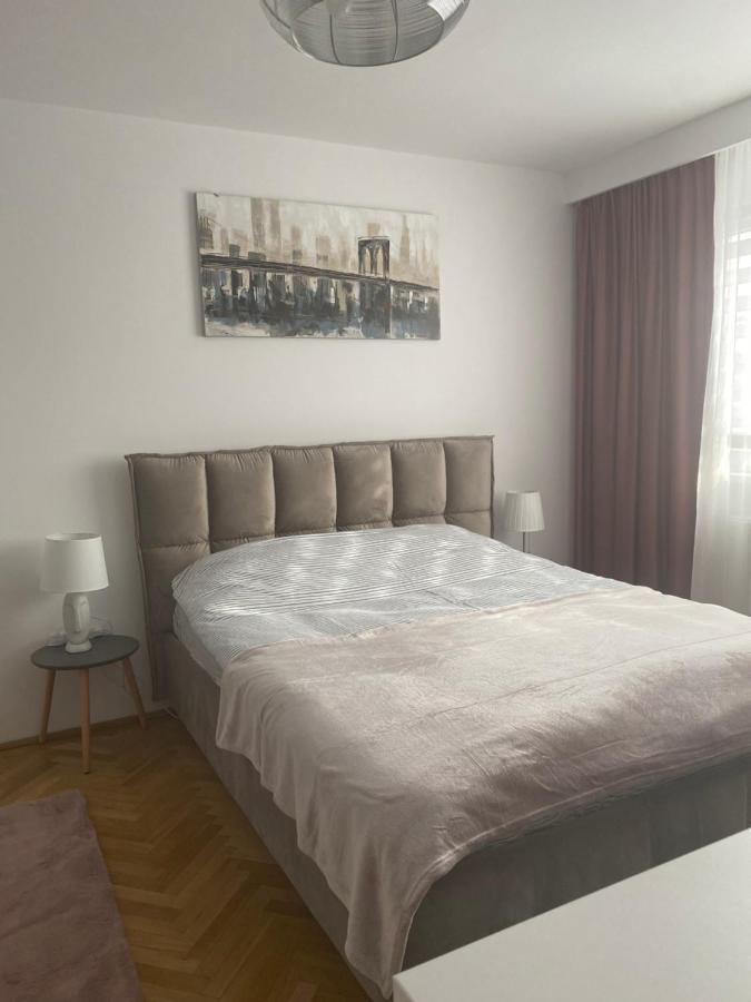 Astra 1Bedroom Braşov Eksteriør bilde